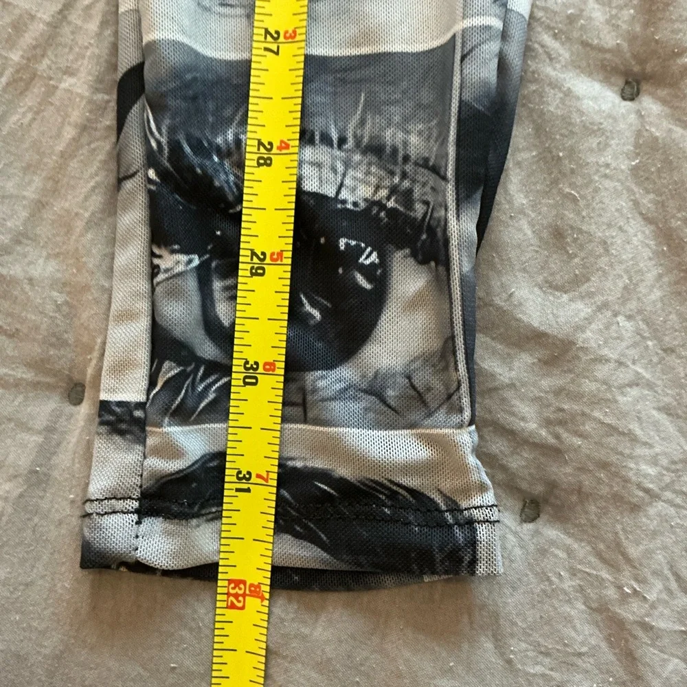NWT - Fashion Nova Unique Black & White Light weight Sheer Body Suit Size S. - Picture 10 of 12